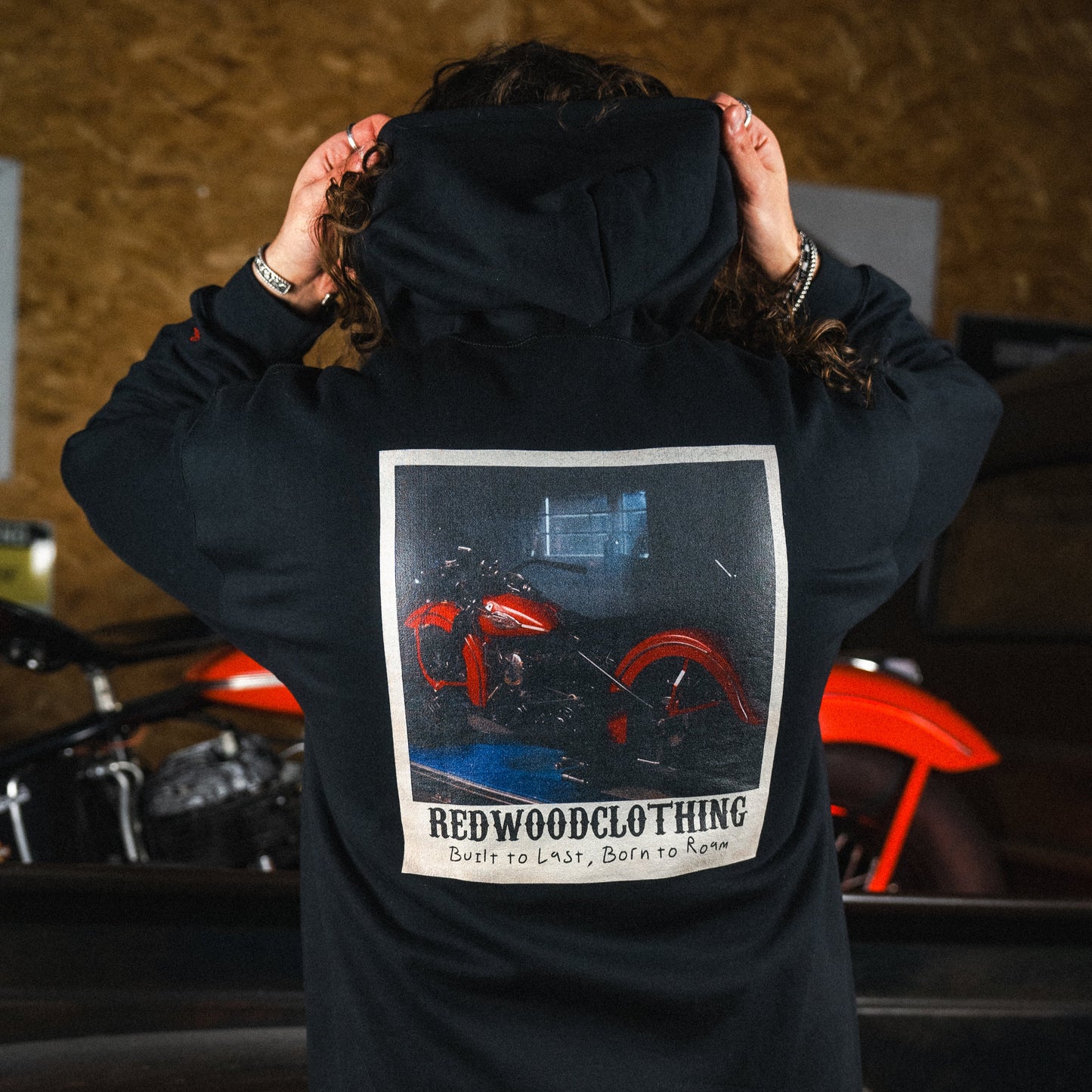 BORN TO ROAM – ZIPPER