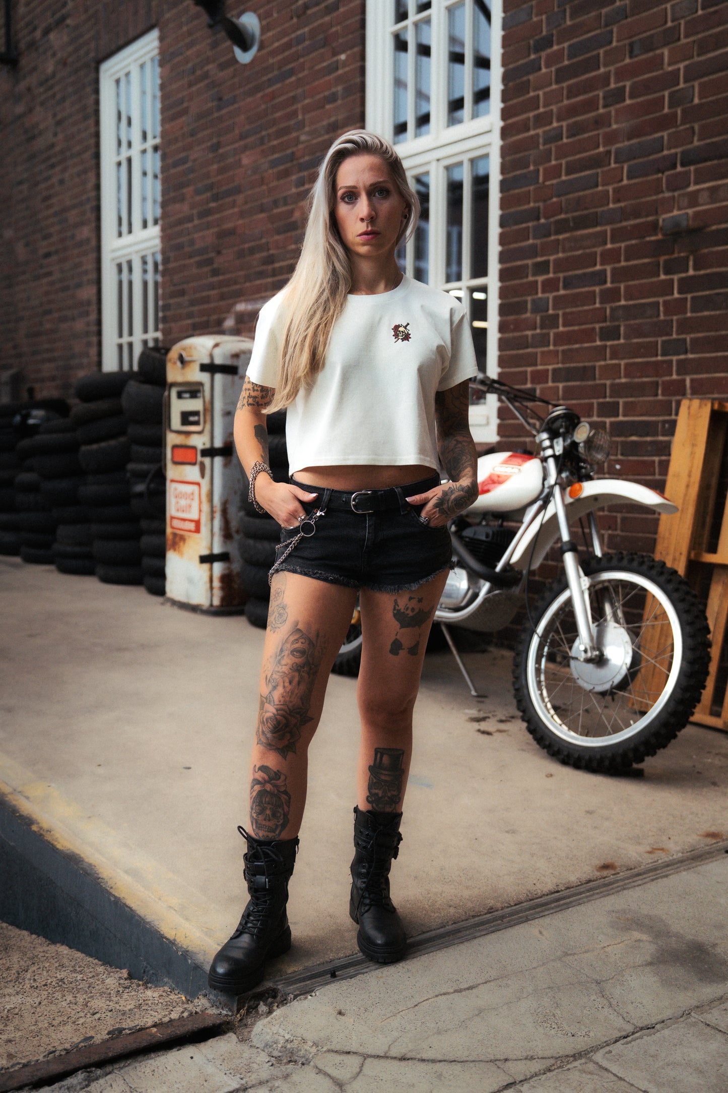 PUSH PAST LIMITS CROP TOP MOON WHITE