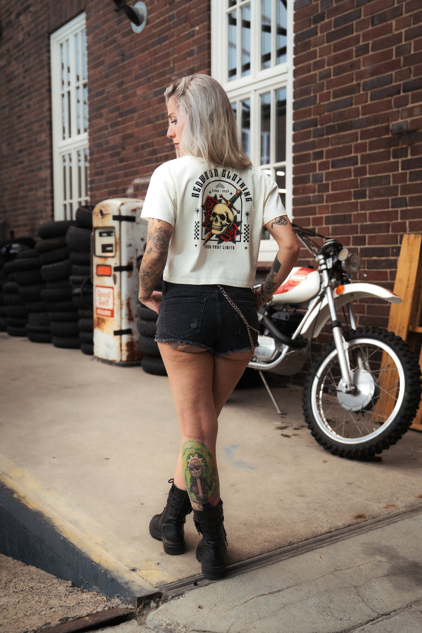 PUSH PAST LIMITS CROP TOP MOON WHITE