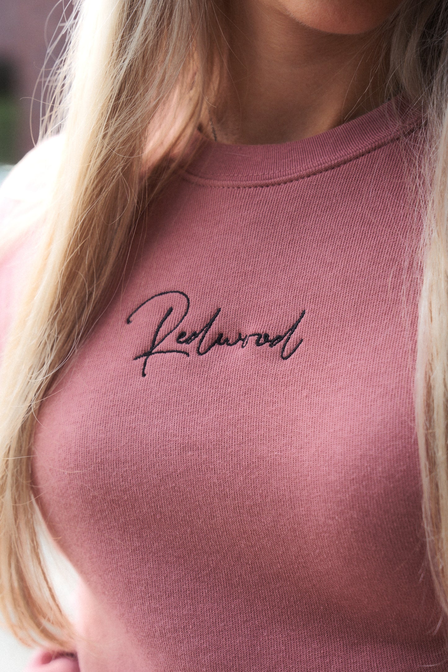 SIGNATURE CROP SWEAT