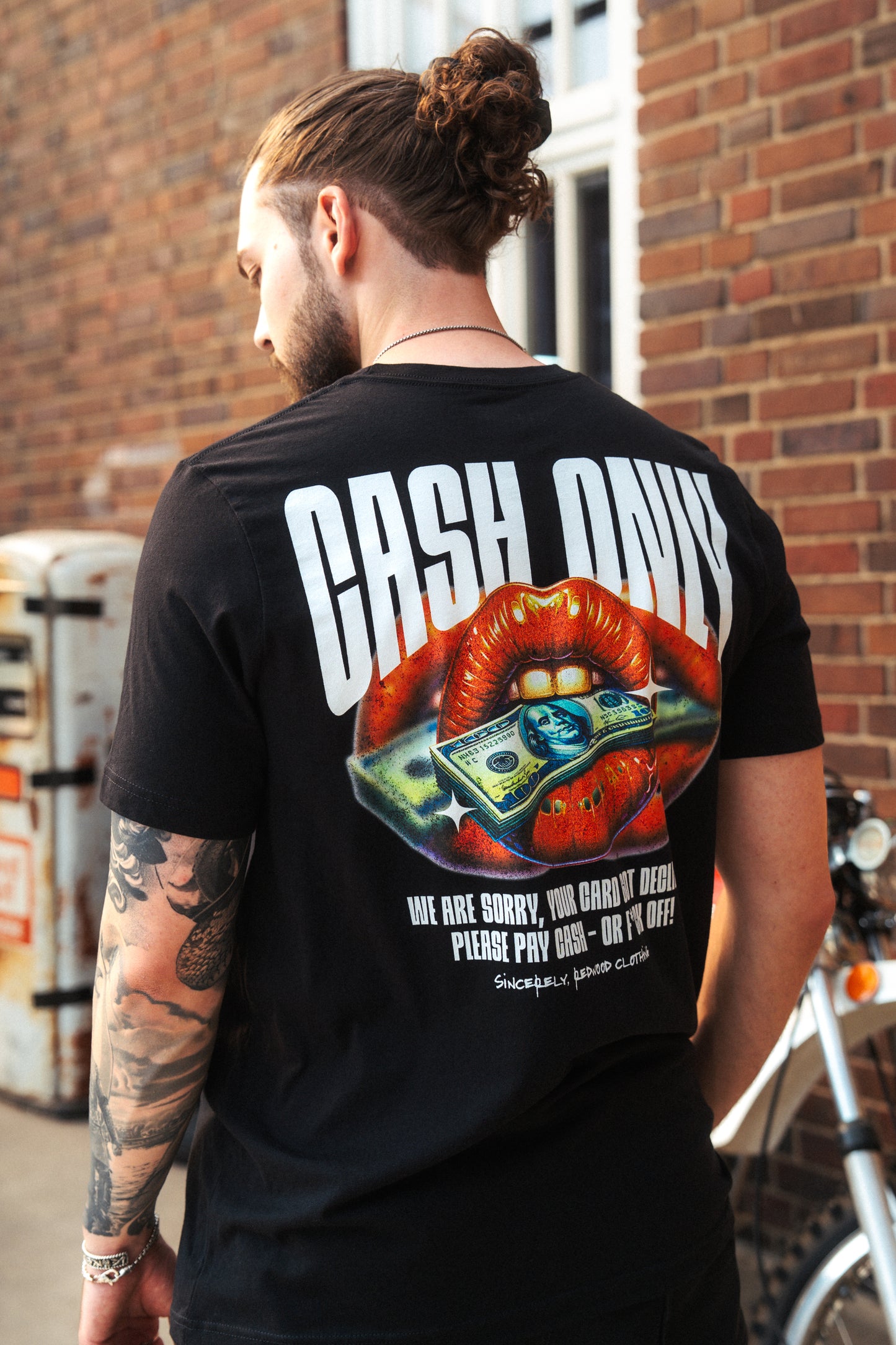 CASH ONLY TEE