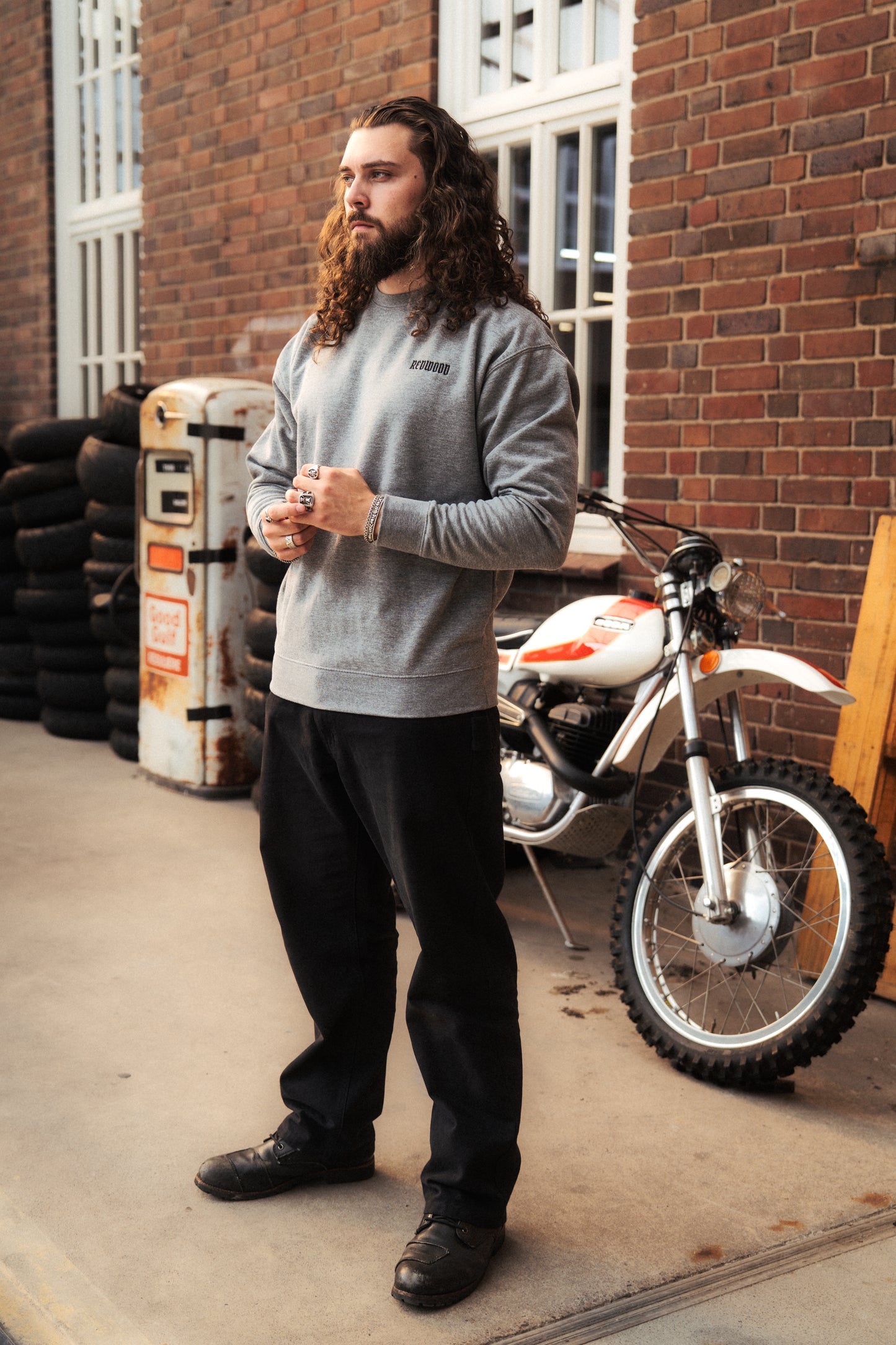 REDWOOD LEGACY SWEAT GREY