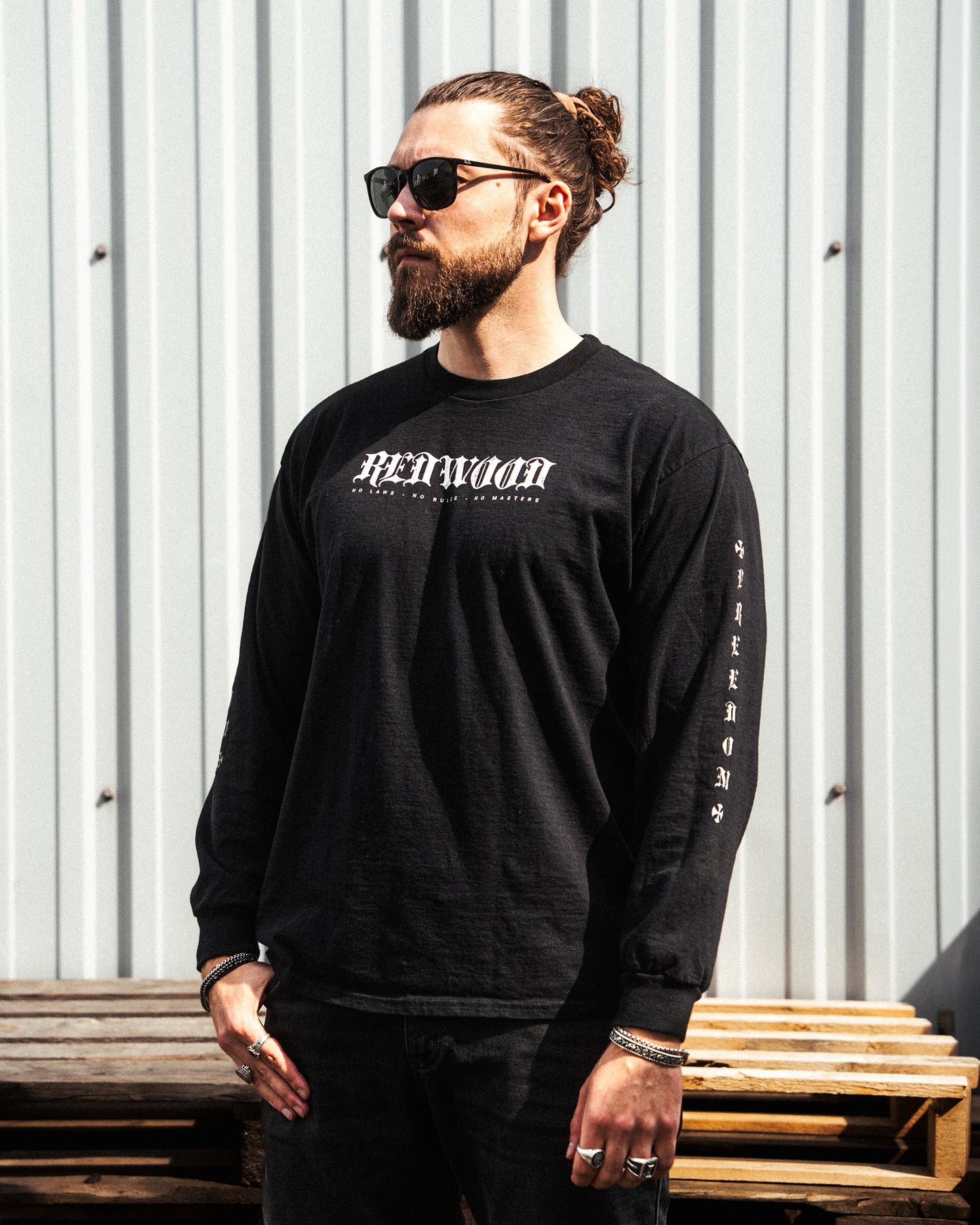 DOMINATION LONGSLEEVE